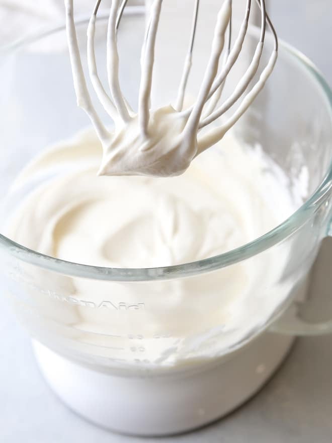 Homemade Whipped Cream: Perfect Peaks in Just 5 Minutes, 3 Ingredients